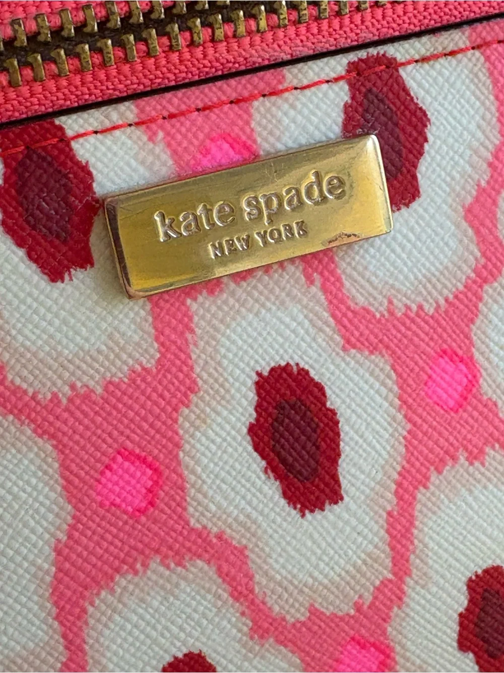 kate spade Pink and White Floral-Print Wristlet EUC - Picture 3 of 6